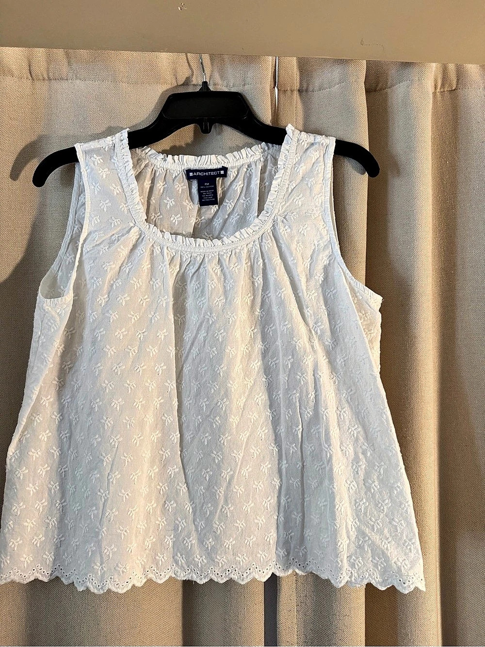 Architect Sleeveless Floral Eyelet Tank Top in White Size PM